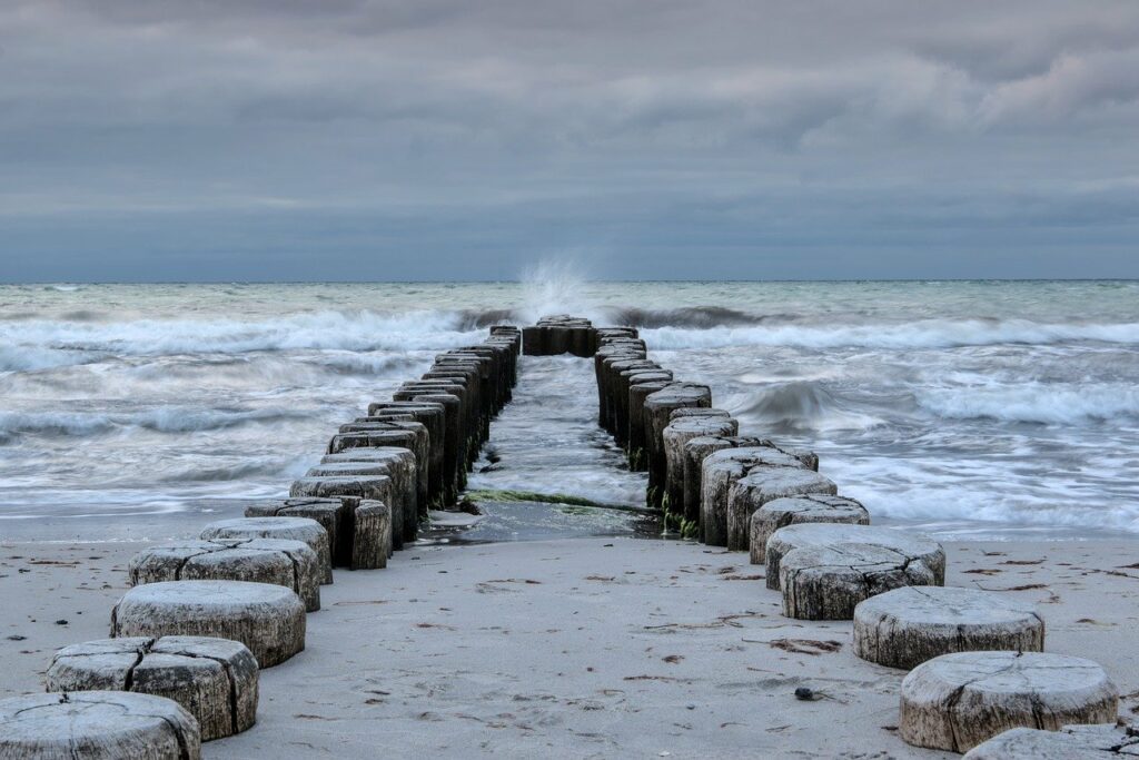 to stage, surf, breakwater-7345735.jpg